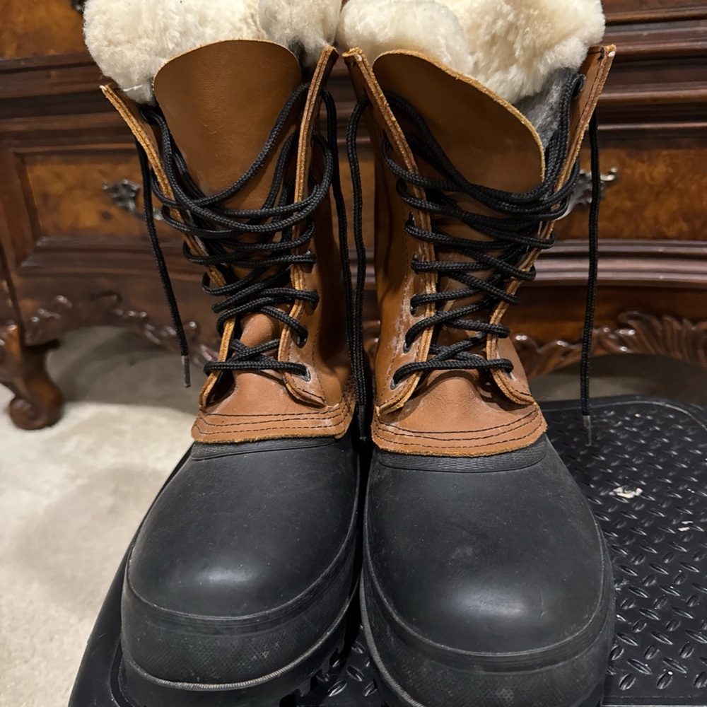J Crew Mens leather Duck Boot